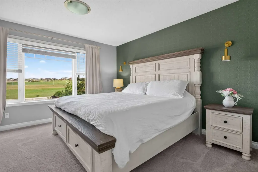 96 Evansdale Way NW Calgary AB T3P 0C1