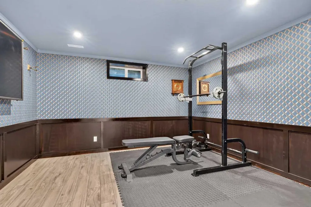 96 Evansdale Way NW Calgary AB T3P 0C1