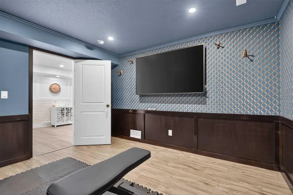 96 Evansdale Way NW Calgary AB T3P 0C1