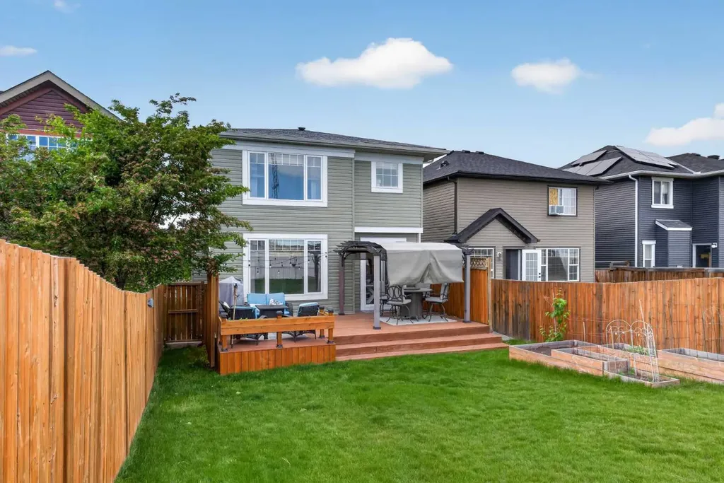 96 Evansdale Way NW Calgary AB T3P 0C1