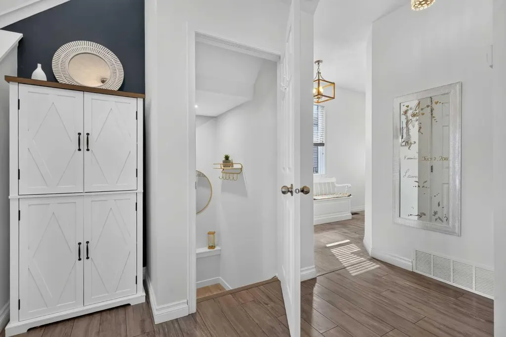 96 Evansdale Way NW Calgary AB T3P 0C1