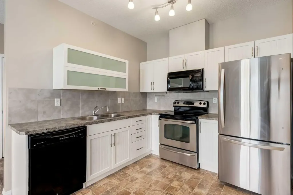 1727 54 Street SE Calgary AB T2A 1B7