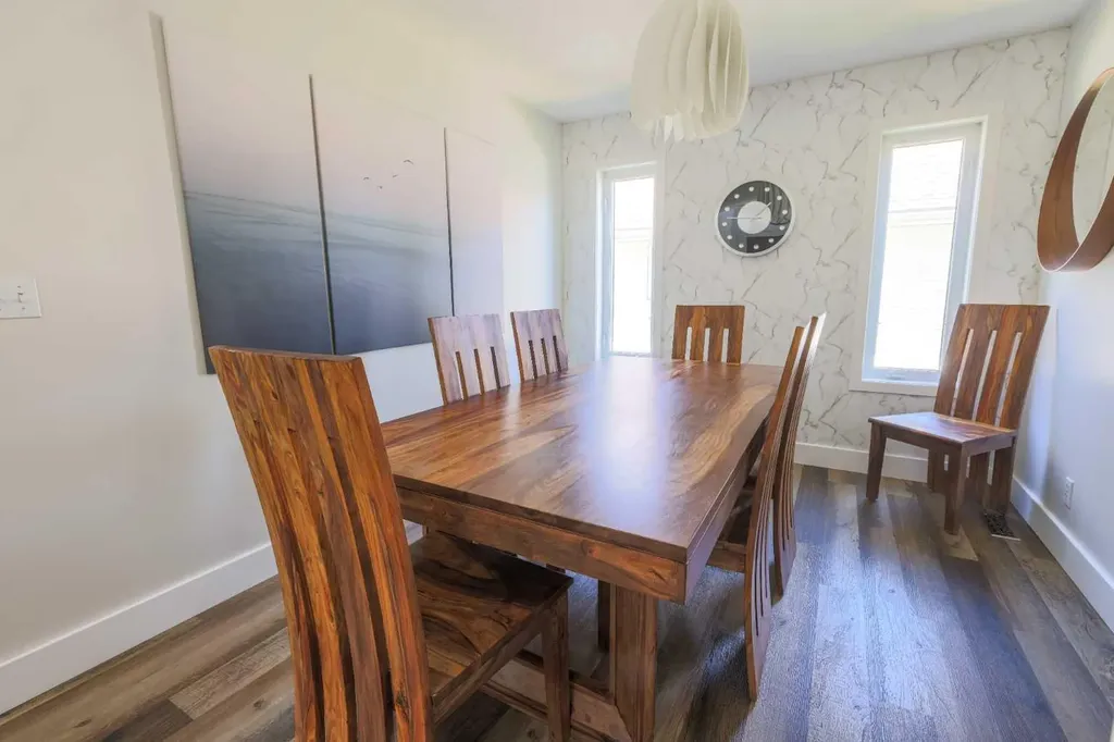 6506 59 Street Rocky Mountain House AB T4T 1N7