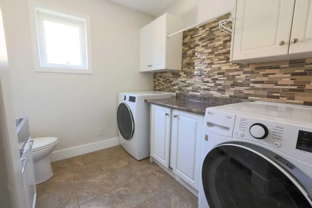 6506 59 Street Rocky Mountain House AB T4T 1N7