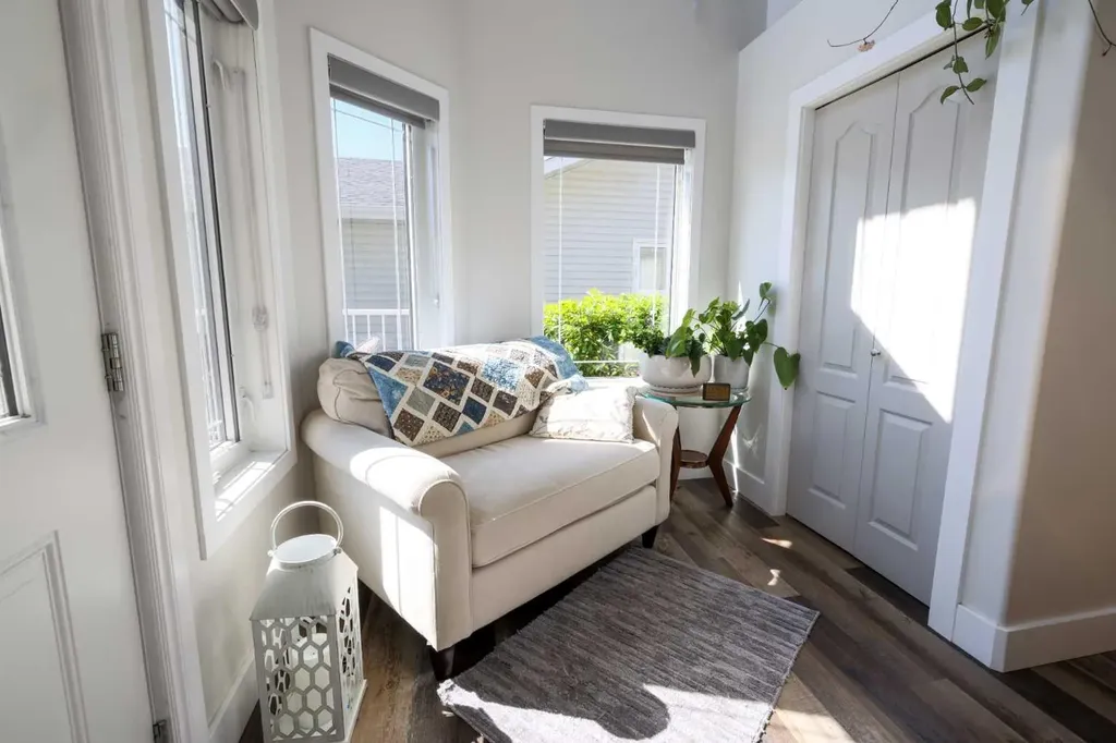 6506 59 Street Rocky Mountain House AB T4T 1N7