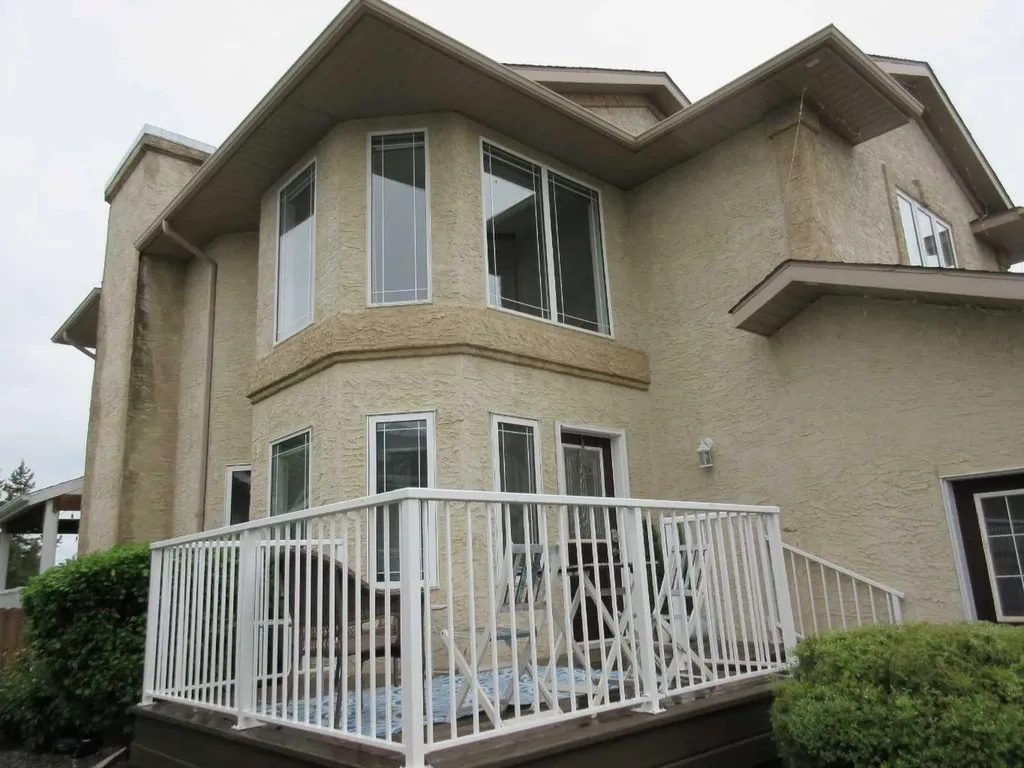 6506 59 Street Rocky Mountain House AB T4T 1N7