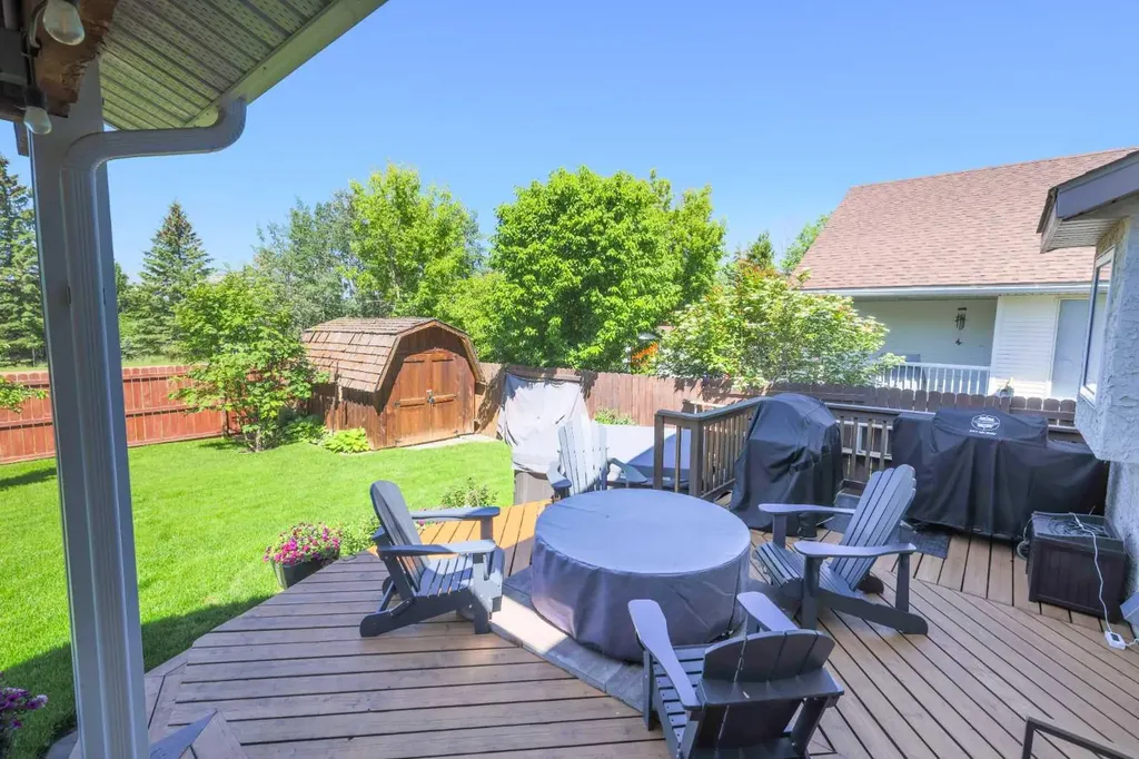6506 59 Street Rocky Mountain House AB T4T 1N7