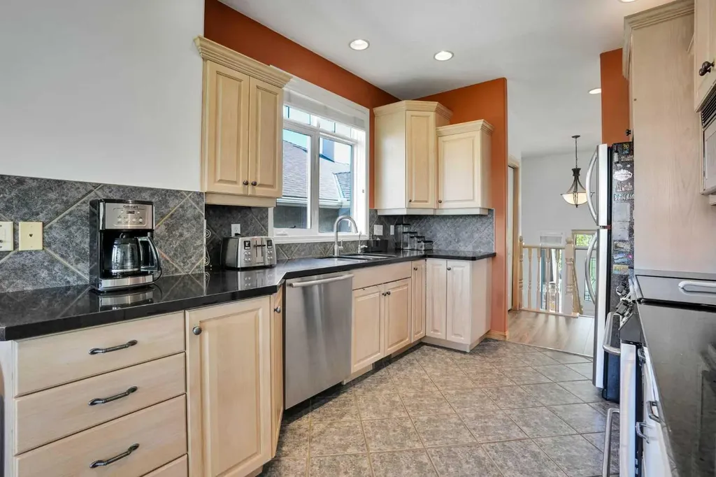 6 Discovery Woods Villas SW Calgary AB T3H 5A6