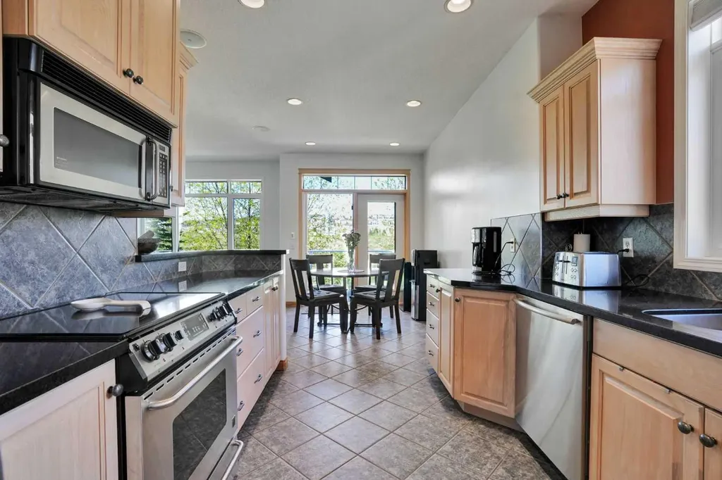 6 Discovery Woods Villas SW Calgary AB T3H 5A6