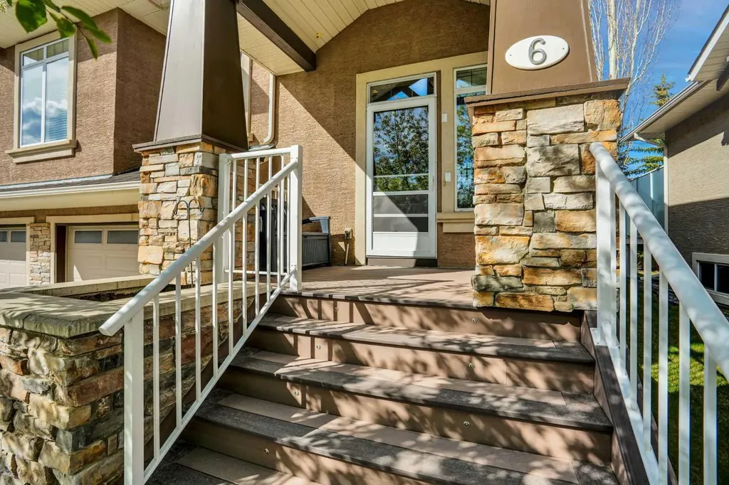 6 Discovery Woods Villas SW Calgary AB T3H 5A6