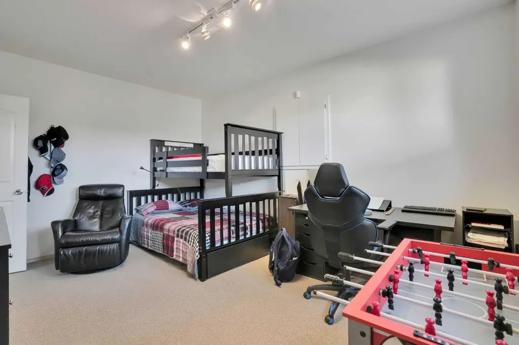 6 Discovery Woods Villas SW Calgary AB T3H 5A6