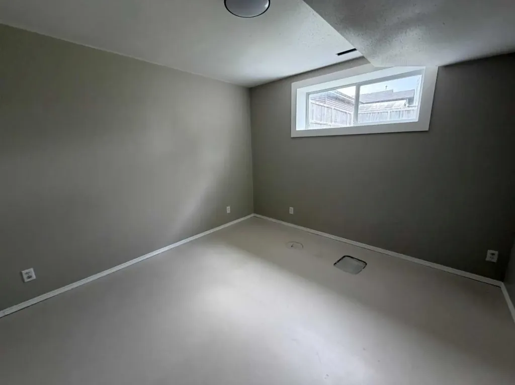 157 Oswald Close Red Deer AB T4P 0C1