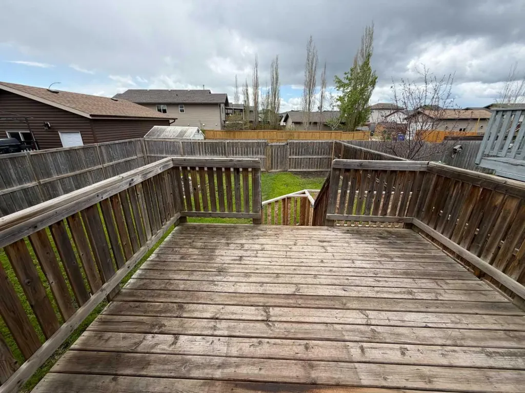 157 Oswald Close Red Deer AB T4P 0C1