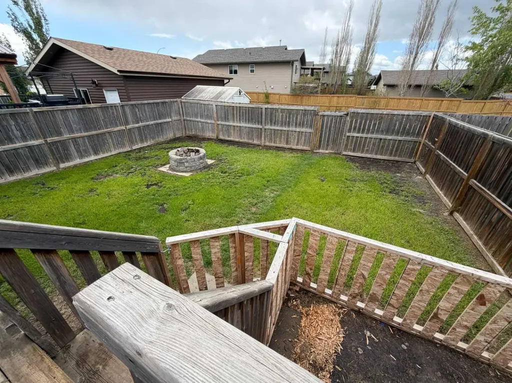 157 Oswald Close Red Deer AB T4P 0C1