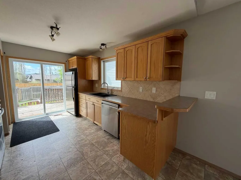 157 Oswald Close Red Deer AB T4P 0C1