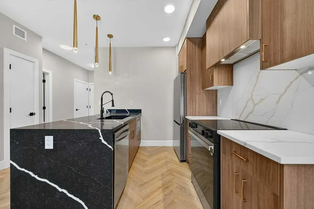 4270 Norford Avenue NW Calgary AB T3B 6A8