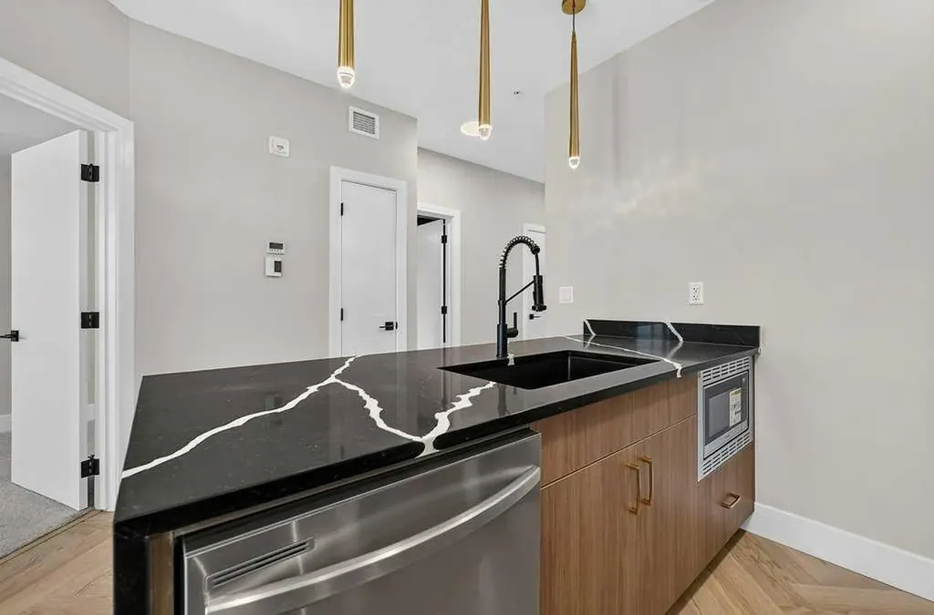 4270 Norford Avenue NW Calgary AB T3B 6A8