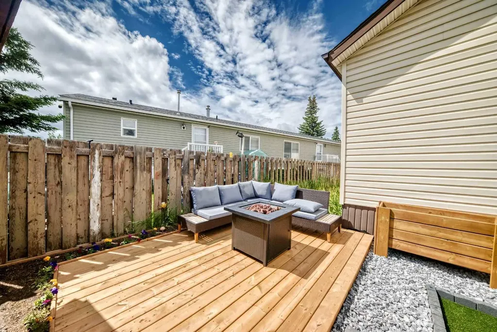 840 Spring Haven Court SE Airdrie AB T4A 1B7