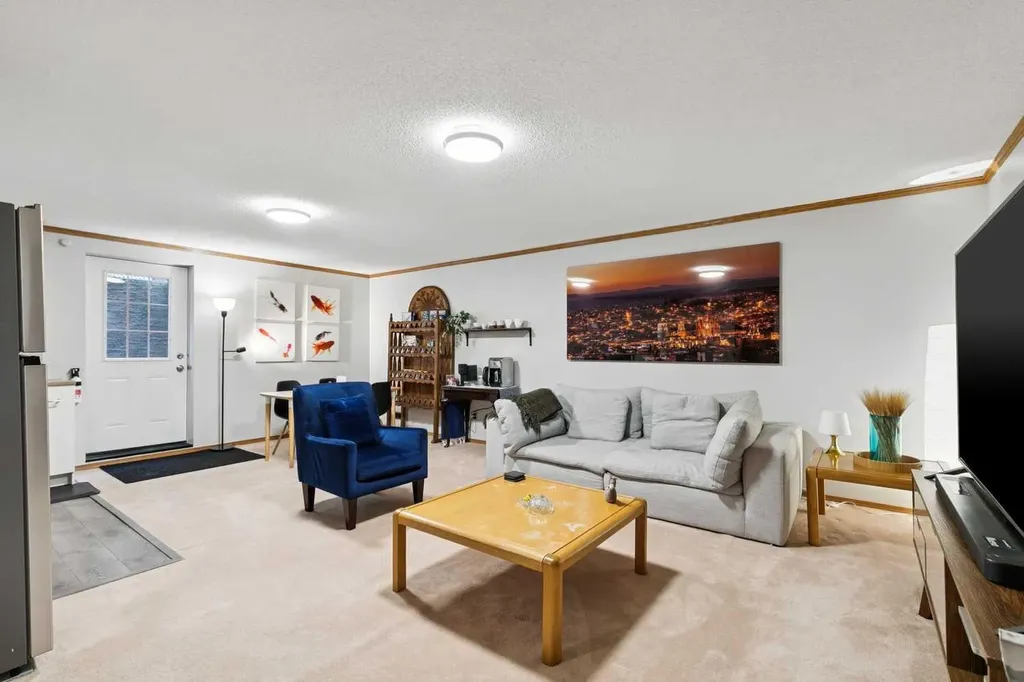 131 Shawnee Manor SW Calgary AB T2Y1W7