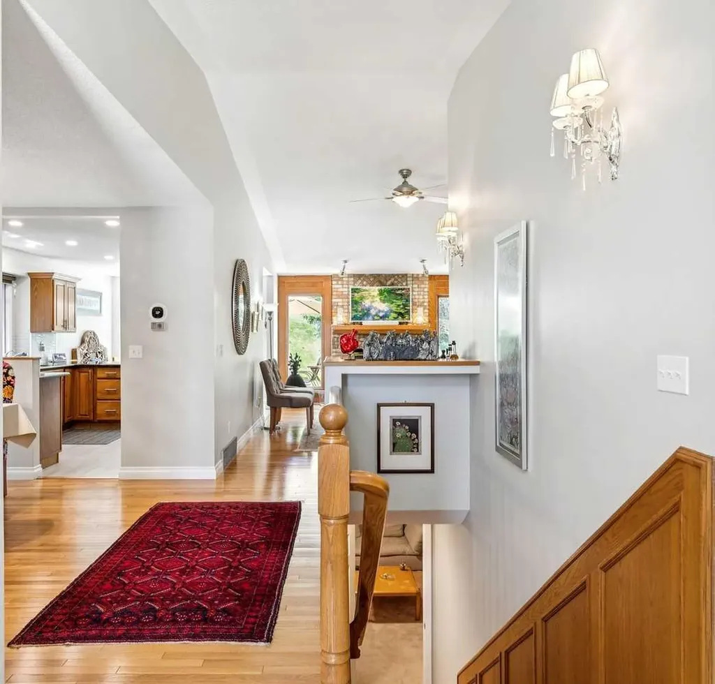 131 Shawnee Manor SW Calgary AB T2Y1W7