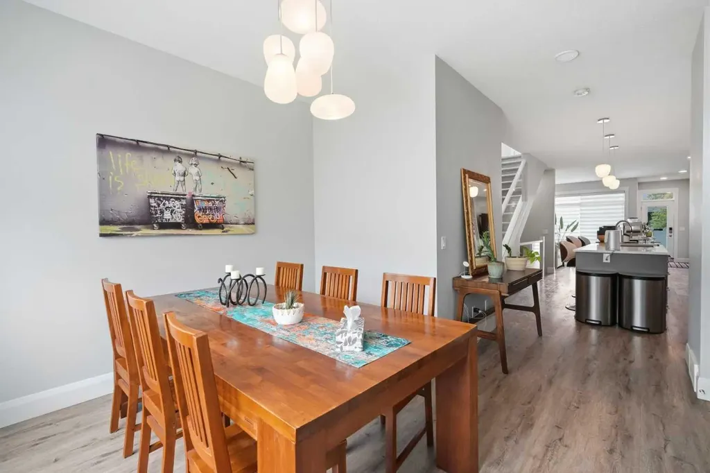 425 23 Avenue NE Calgary AB T2E1W1