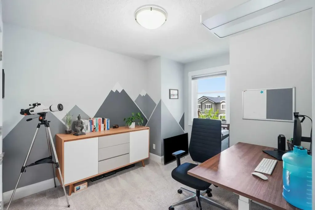 425 23 Avenue NE Calgary AB T2E1W1