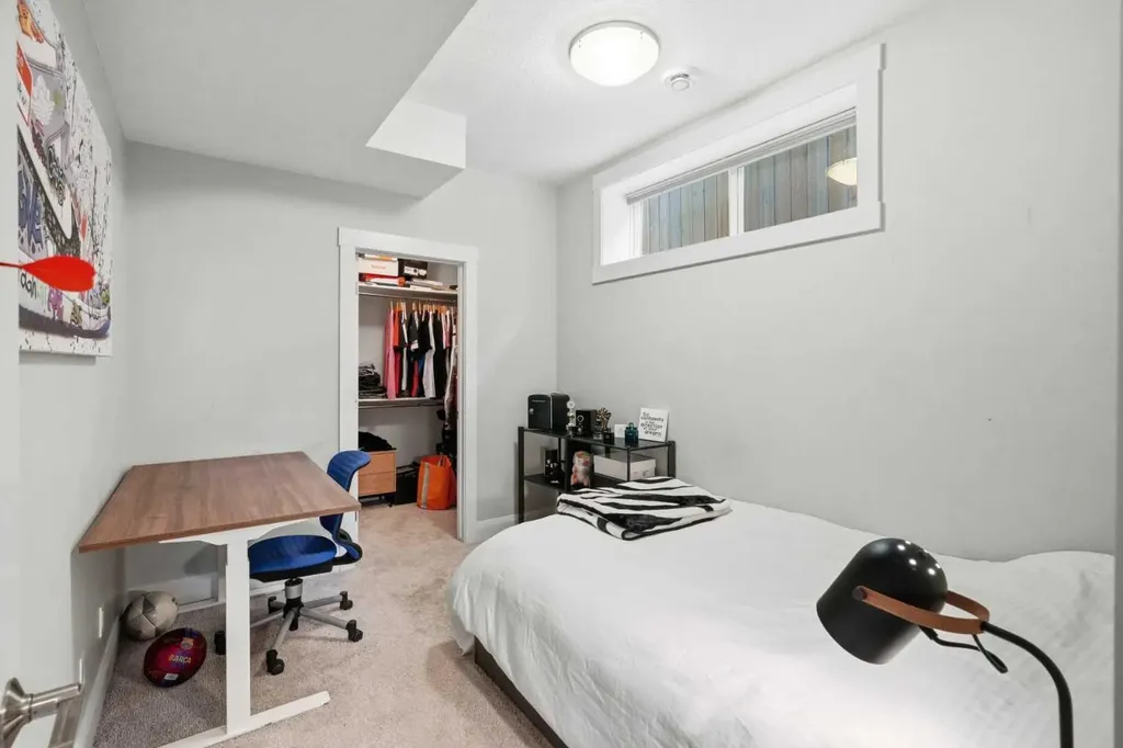 425 23 Avenue NE Calgary AB T2E1W1