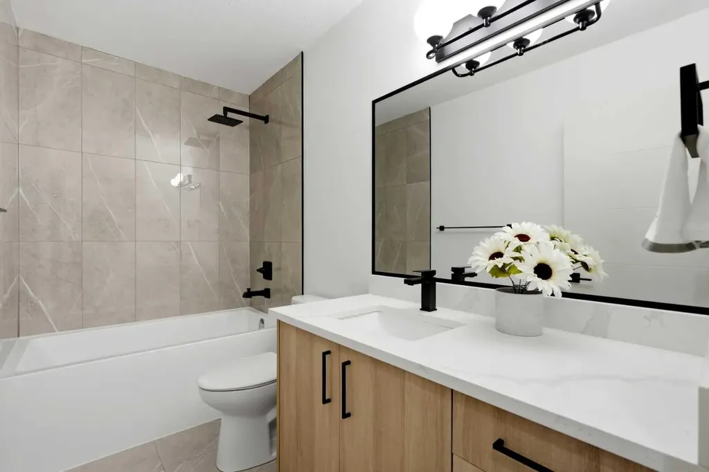 908 Stonehaven Road SW Calgary AB T2W 0P6
