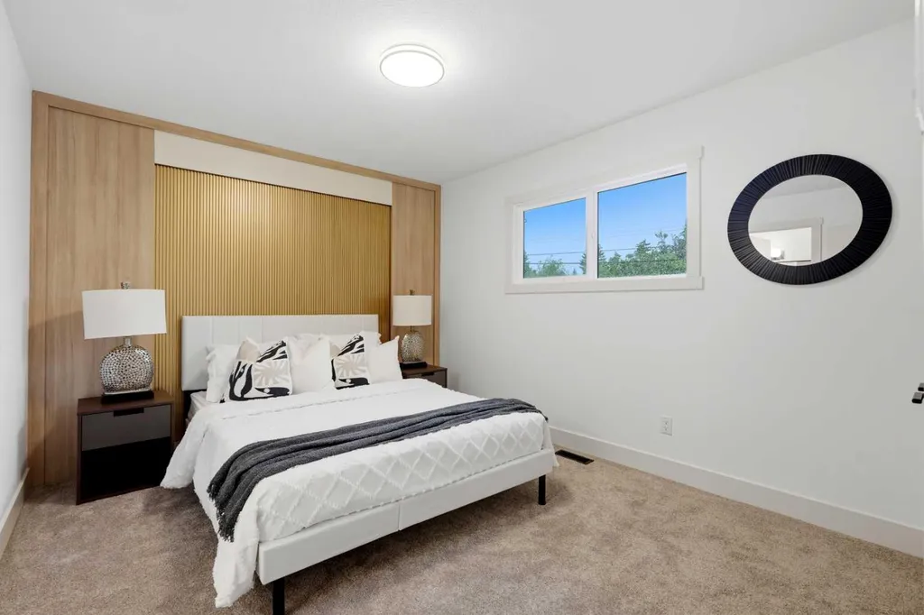 908 Stonehaven Road SW Calgary AB T2W 0P6