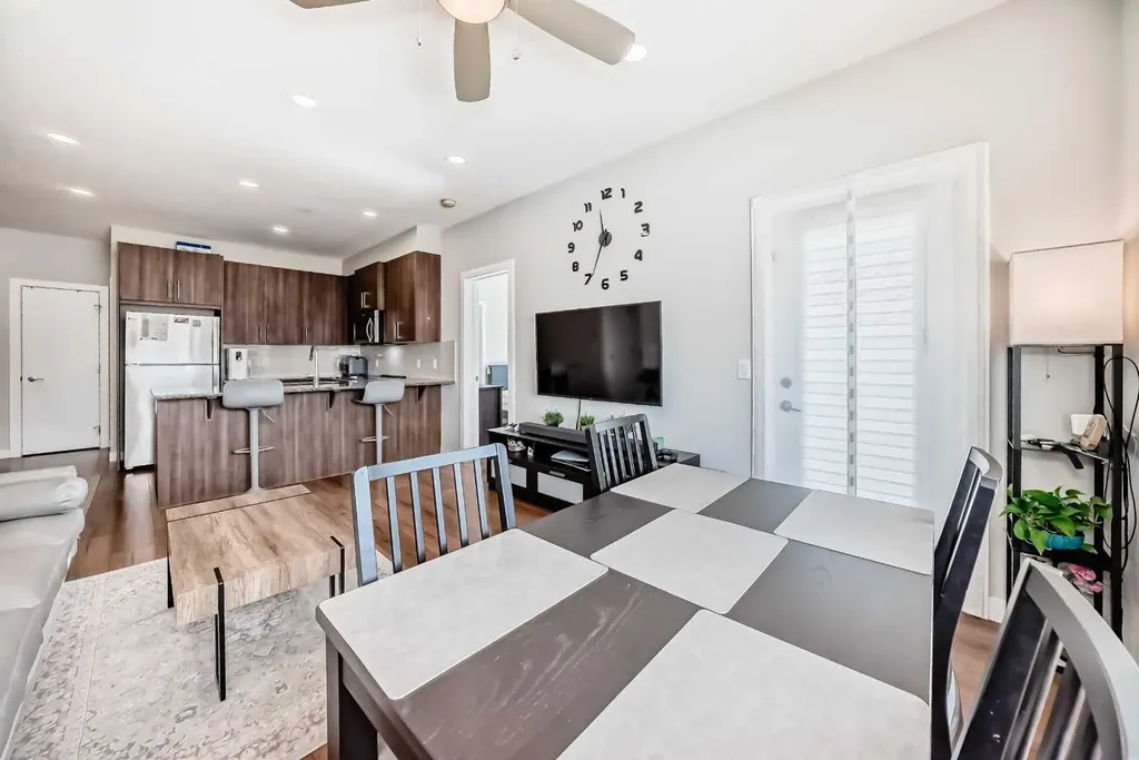 20 Sage Hill Terrace NW Calgary AB T3R 0W8