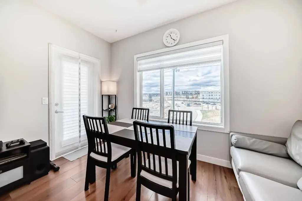 20 Sage Hill Terrace NW Calgary AB T3R 0W8