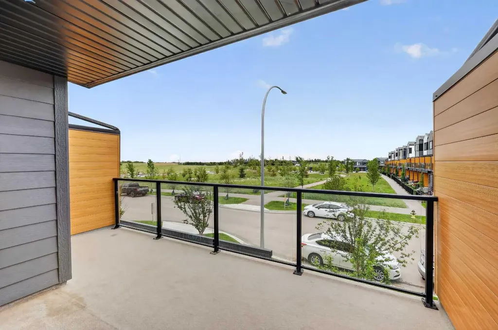 8554 19 Avenue SE Calgary AB T2A 7W8