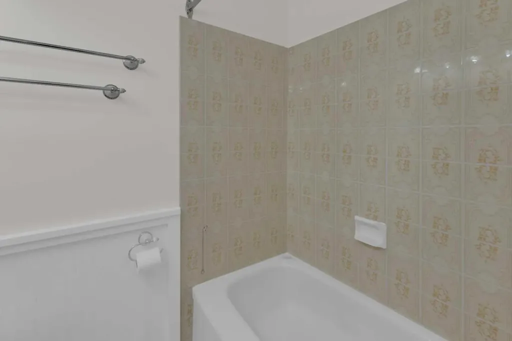 26 Edgewood Drive NW Calgary AB T3A 2T4