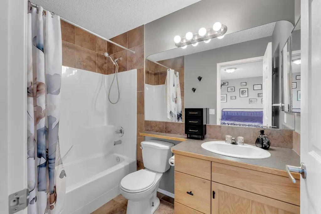 231 Silver Springs Way NW Airdrie AB T4B 2Y3