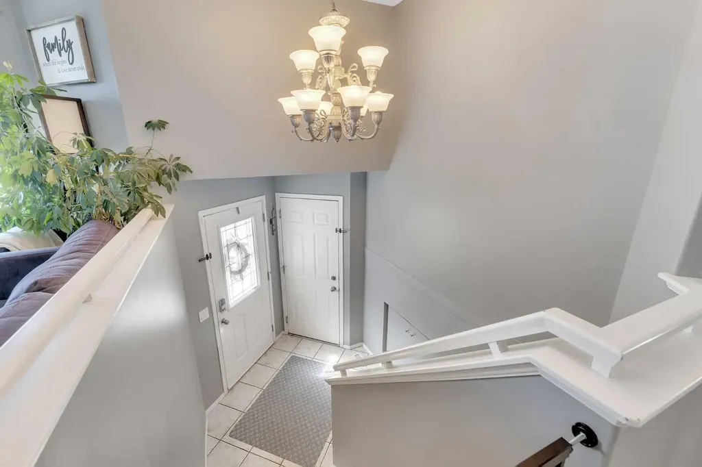 231 Silver Springs Way NW Airdrie AB T4B 2Y3