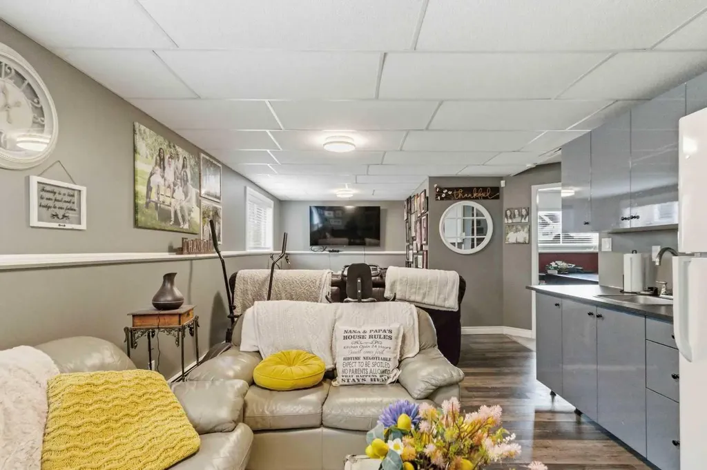 235 Atkinson Lane Fort Mcmurray AB T9J 1E8