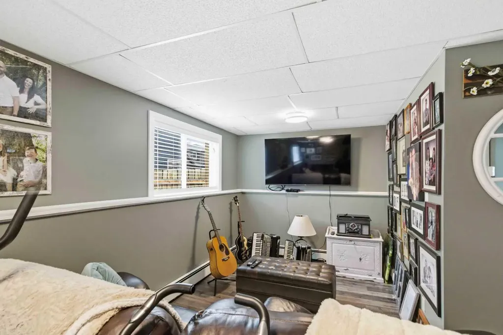 235 Atkinson Lane Fort Mcmurray AB T9J 1E8