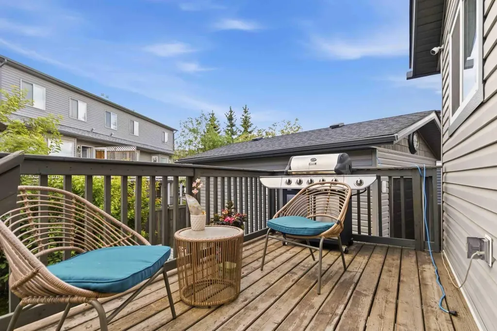 235 Atkinson Lane Fort Mcmurray AB T9J 1E8