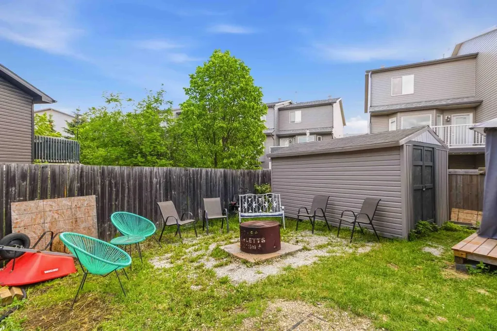 235 Atkinson Lane Fort Mcmurray AB T9J 1E8