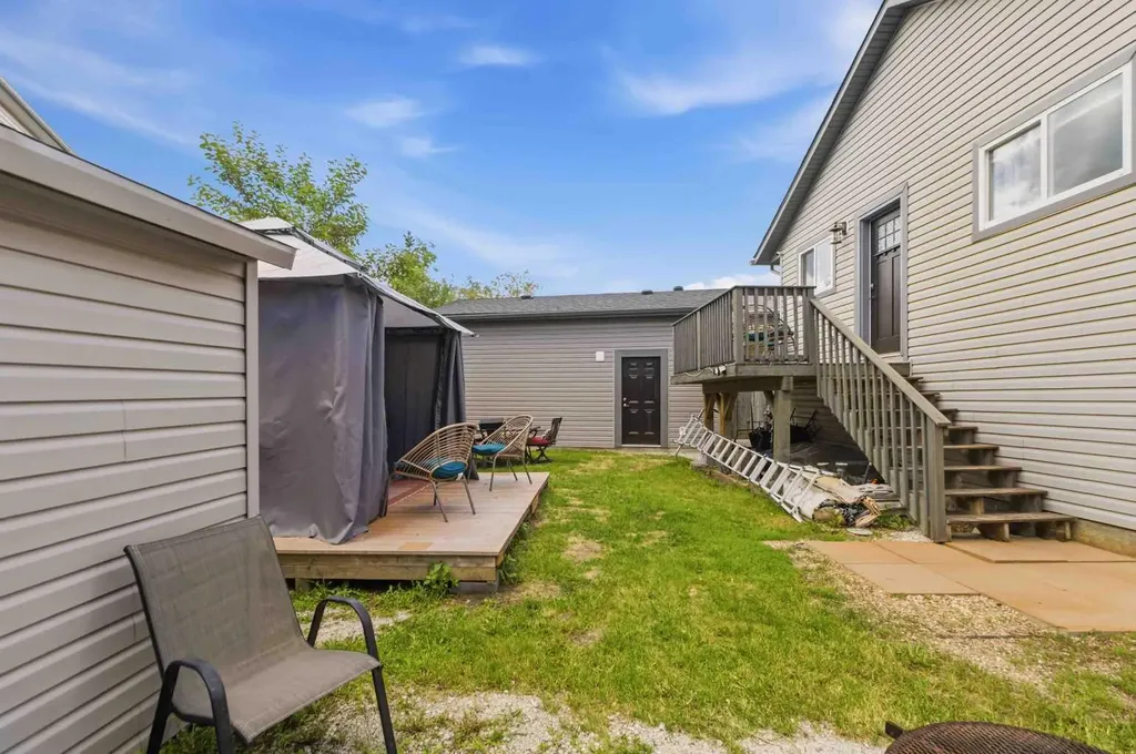 235 Atkinson Lane Fort Mcmurray AB T9J 1E8