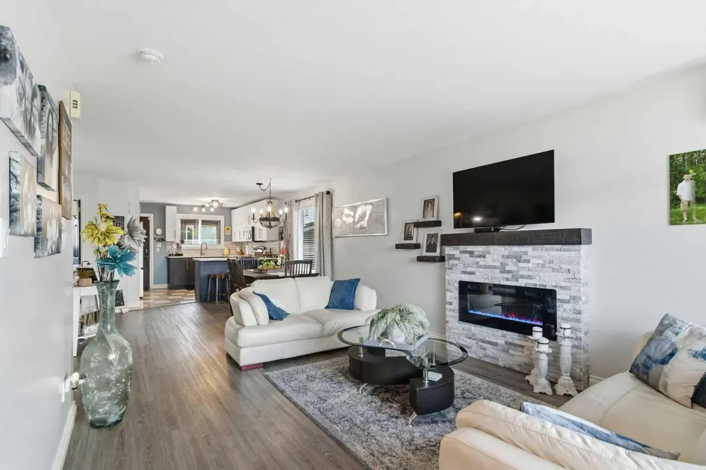 235 Atkinson Lane Fort Mcmurray AB T9J 1E8