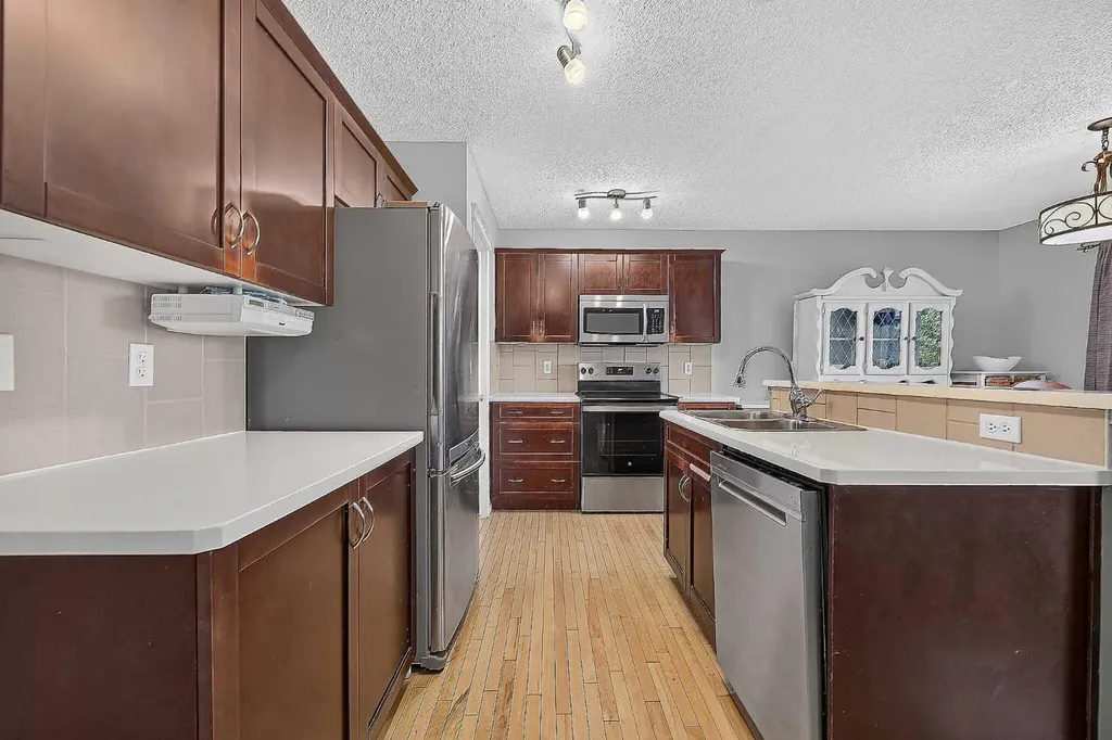 960 Copperfield Boulevard SE Calgary AB T2Z 4W7