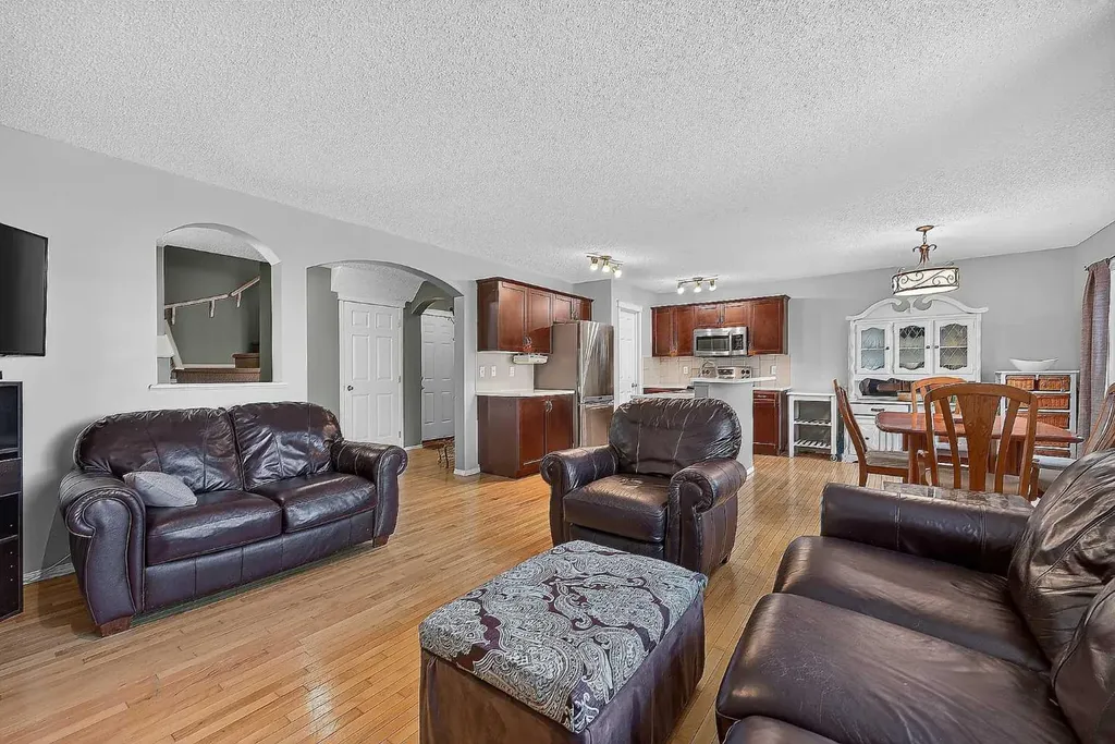960 Copperfield Boulevard SE Calgary AB T2Z 4W7