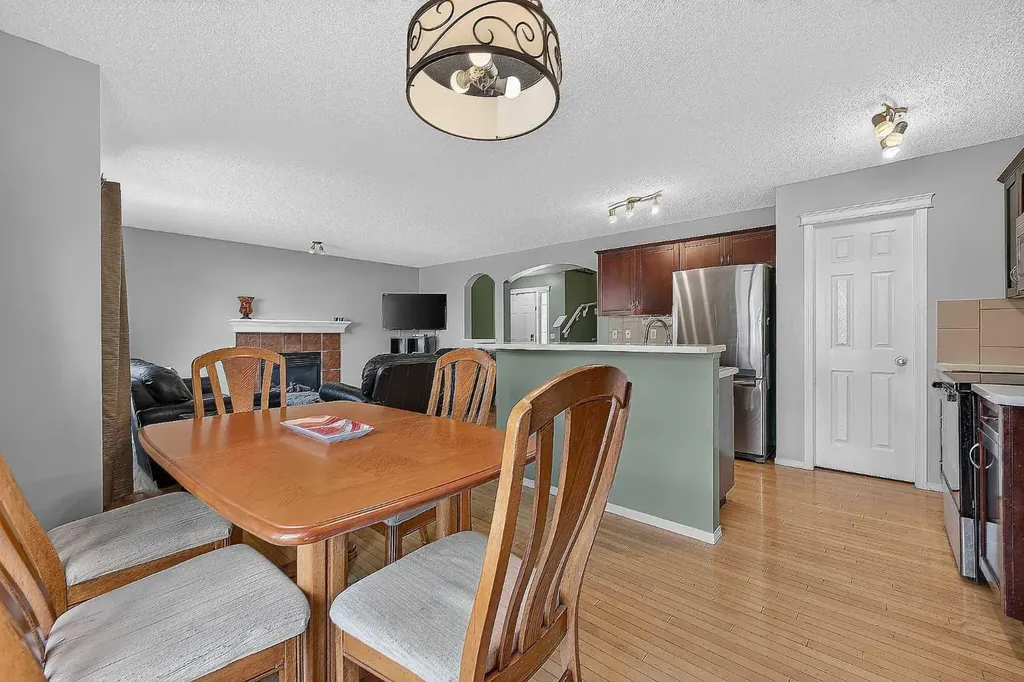 960 Copperfield Boulevard SE Calgary AB T2Z 4W7