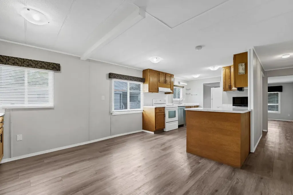 2460 Southview Drive SE Medicine Hat AB T1B 1C8
