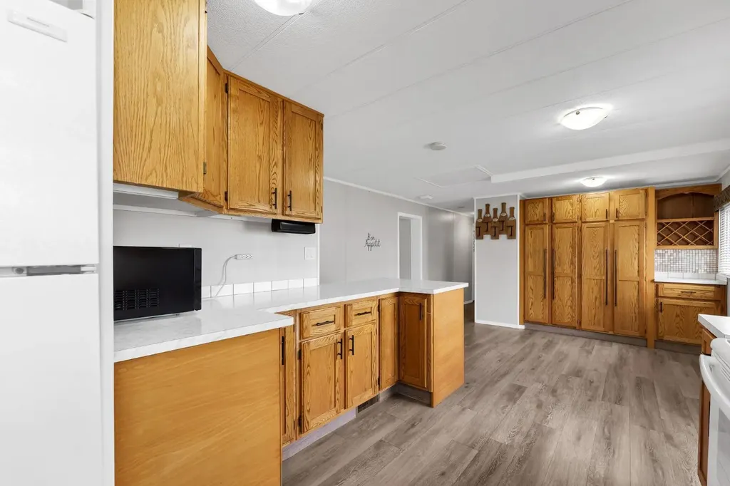 2460 Southview Drive SE Medicine Hat AB T1B 1C8