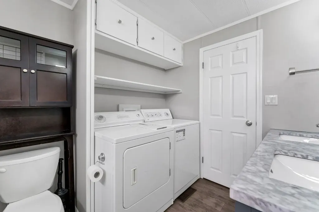 2460 Southview Drive SE Medicine Hat AB T1B 1C8