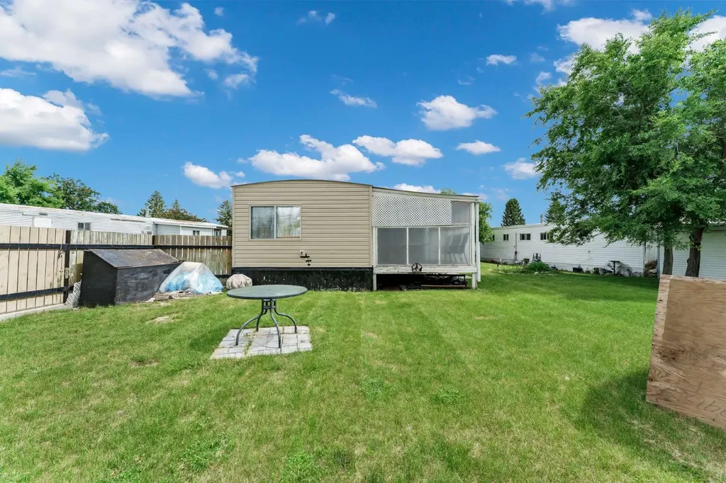 2460 Southview Drive SE Medicine Hat AB T1B 1C8
