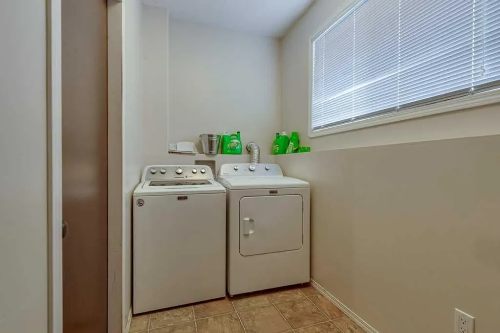 99 Iverson Close Red Deer AB T4R3M8