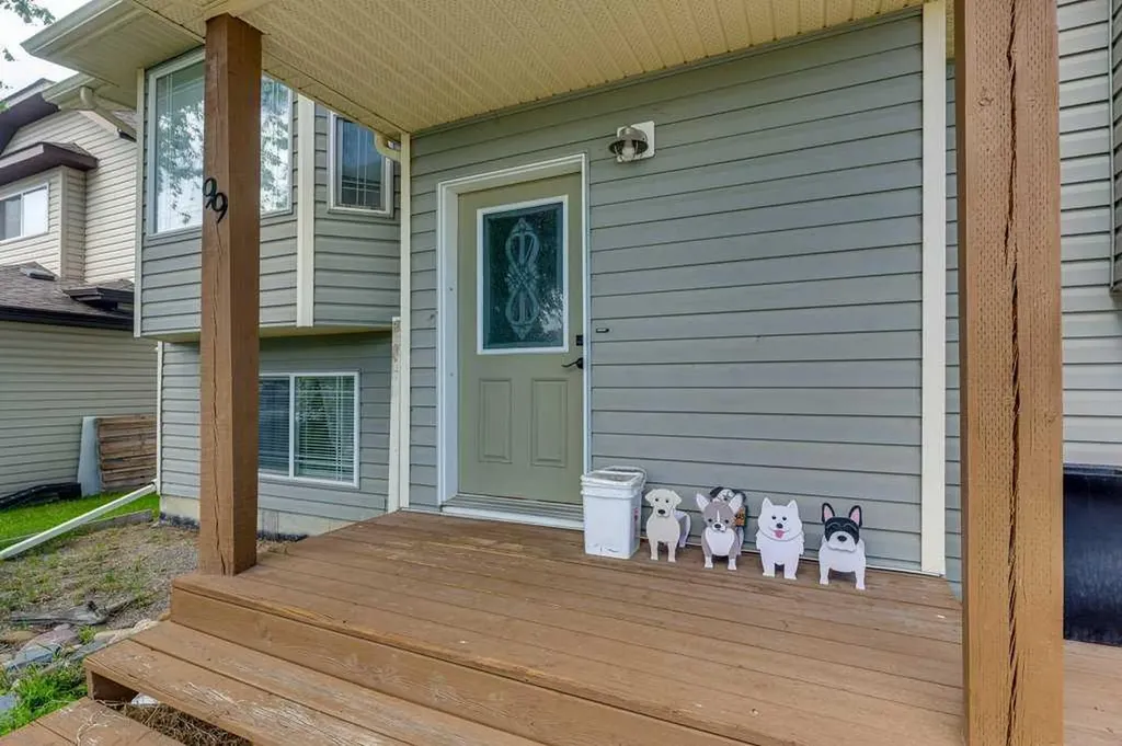 99 Iverson Close Red Deer AB T4R3M8